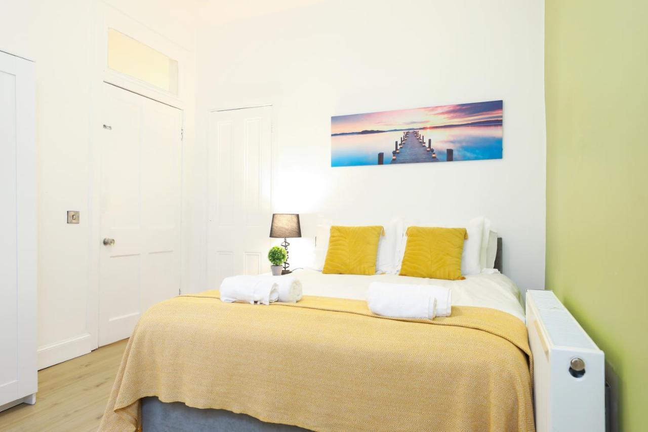 Stunning Modern 3 Bedroom Apartment EDI Exterior photo