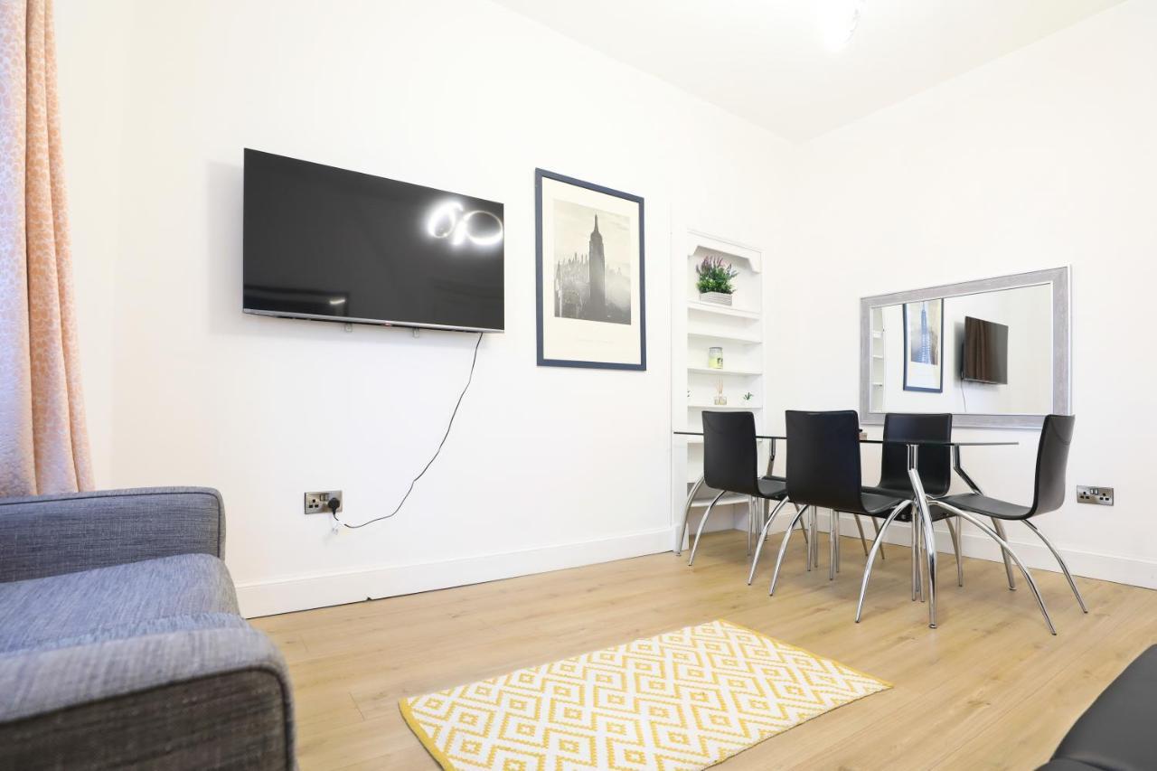 Stunning Modern 3 Bedroom Apartment EDI Exterior photo