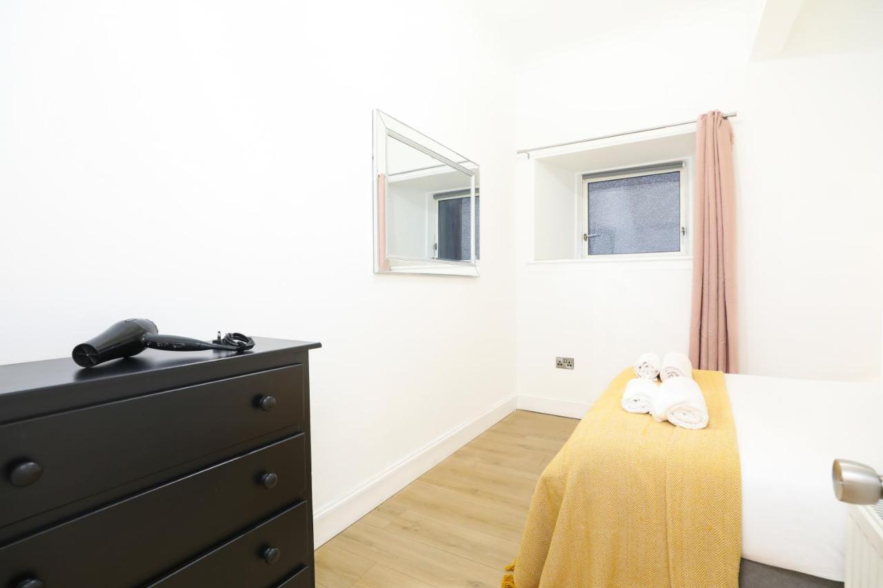 Stunning Modern 3 Bedroom Apartment EDI Exterior photo