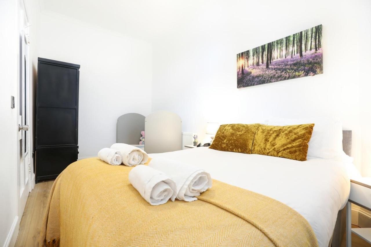 Stunning Modern 3 Bedroom Apartment EDI Exterior photo